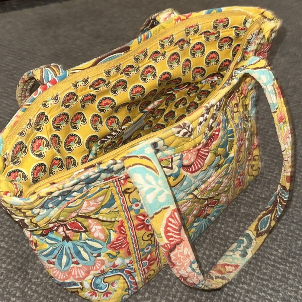 Vera Bradley purse - Picture 2 of 6